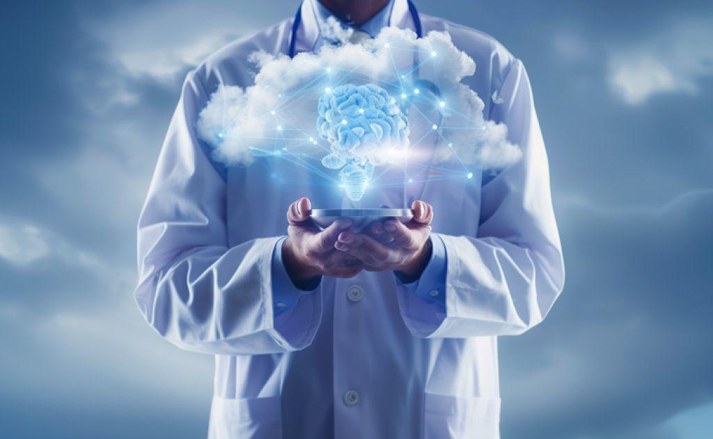 Как обнаружили риски в схеме с собственными серверами, легко ли было убедить собственников на миграцию в облако и чем закончился переезд.